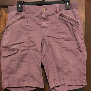 Mauve Bermuda shorts